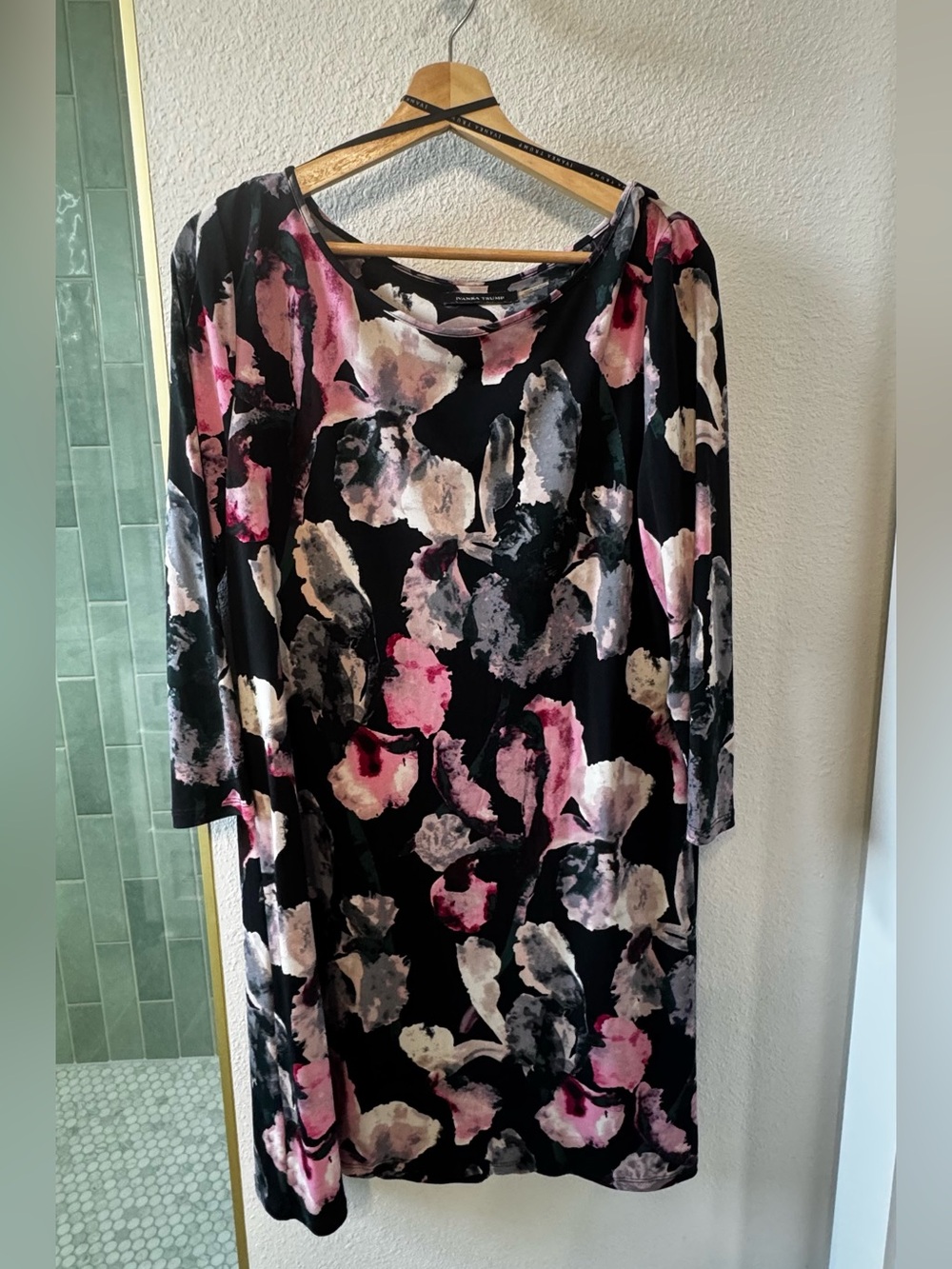 Ivanka Trump Floral 3/4 sleeves Dress size L